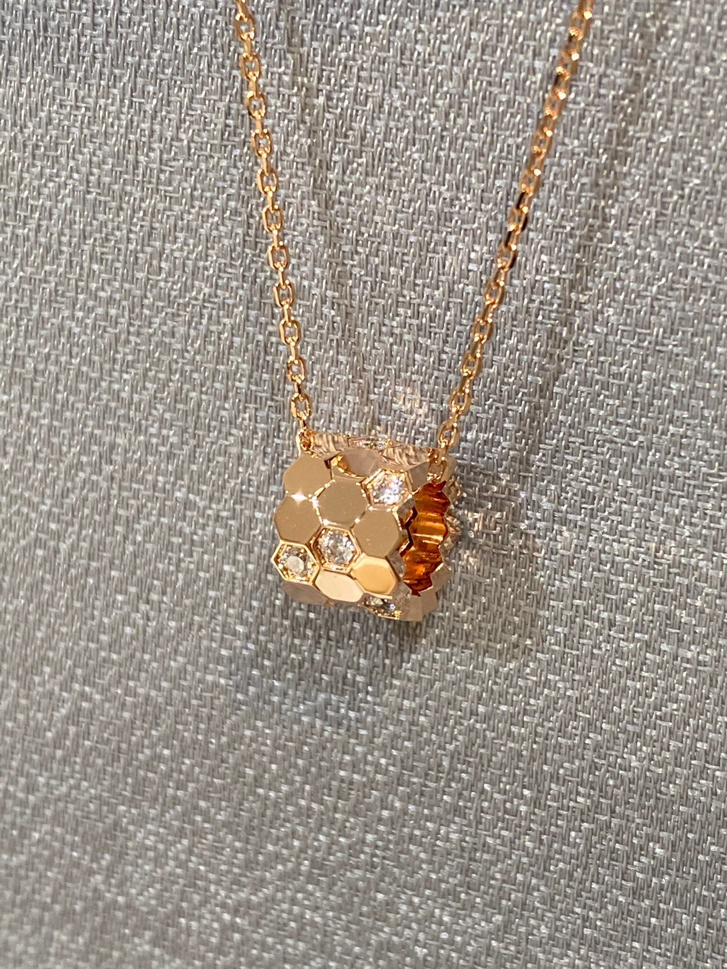[Royal Top]BEE LOVE DIAMOND NECKLACE