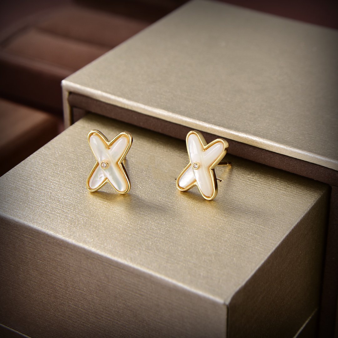 [Royal Top]JEUX DE WHITE MOP GOLD DIAMOND EARRINGS