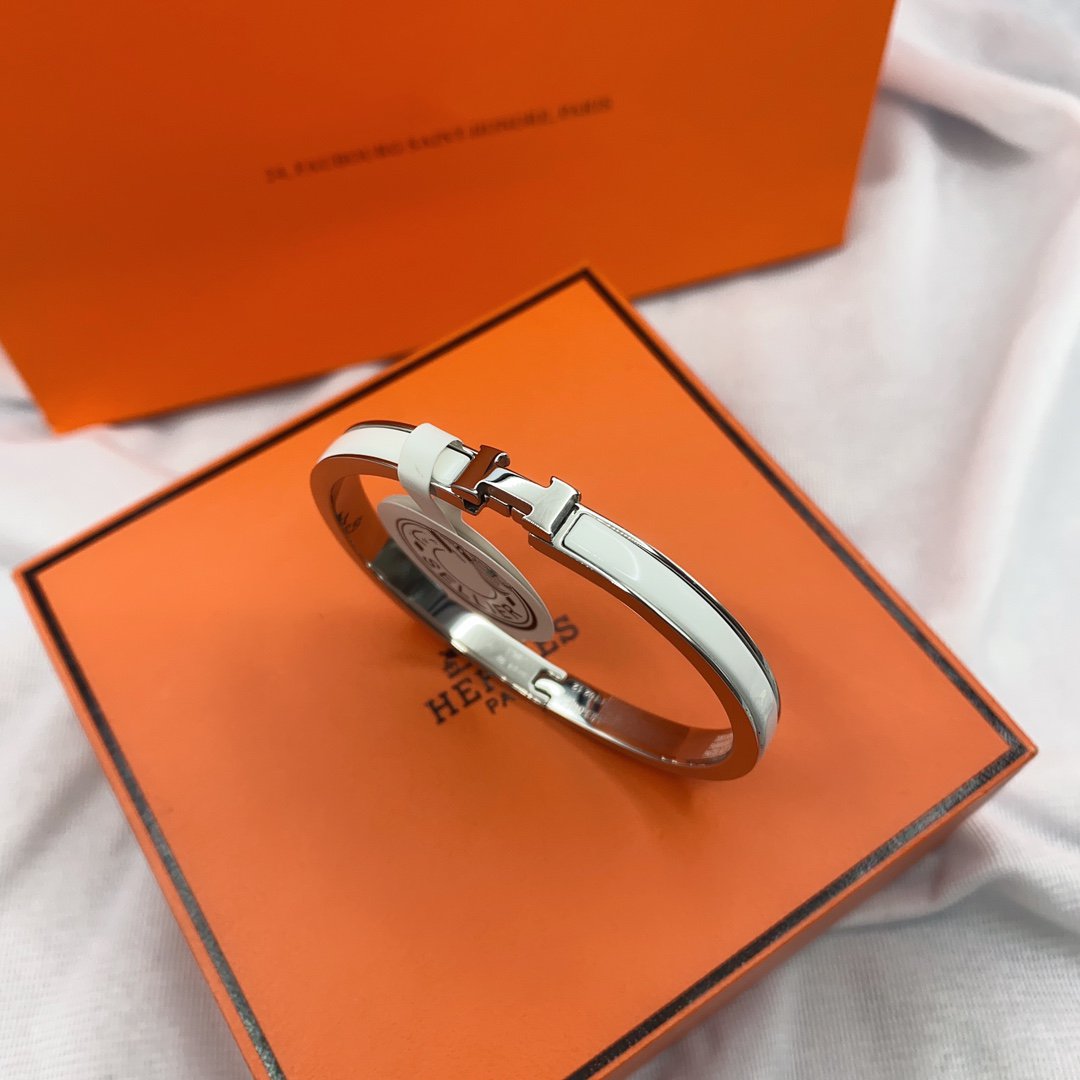 [Royal Top]CLASSIC HM CLIC WHITE 8MM ENAMEL BRACELET