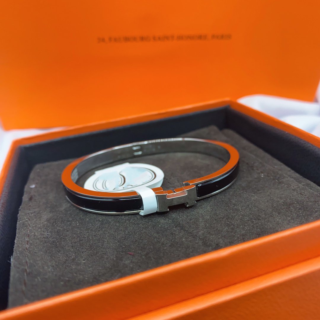 [Royal Top]CLASSIC HM CLIC BLACK 8MM ENAMEL BRACELET