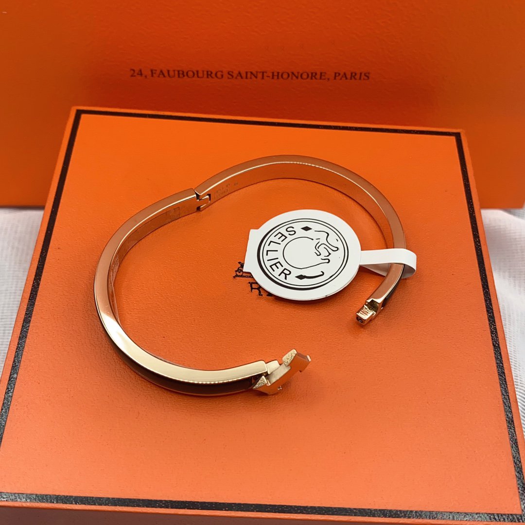 [Royal Top]CLASSIC HM CLIC BLACK 8MM ENAMEL BRACELET