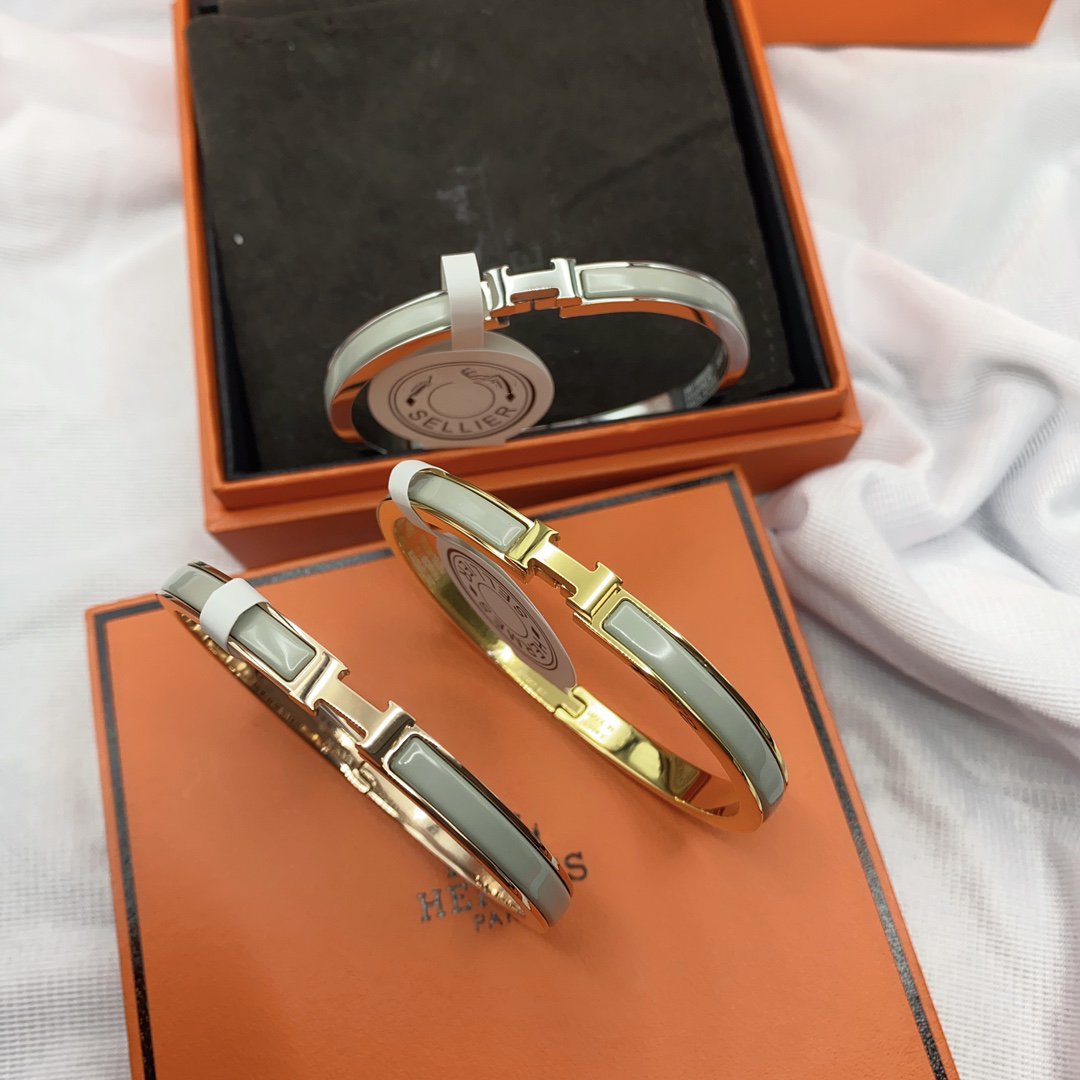 [Royal Top]CLASSIC HM CLIC GREEN 8MM ENAMEL BRACELET