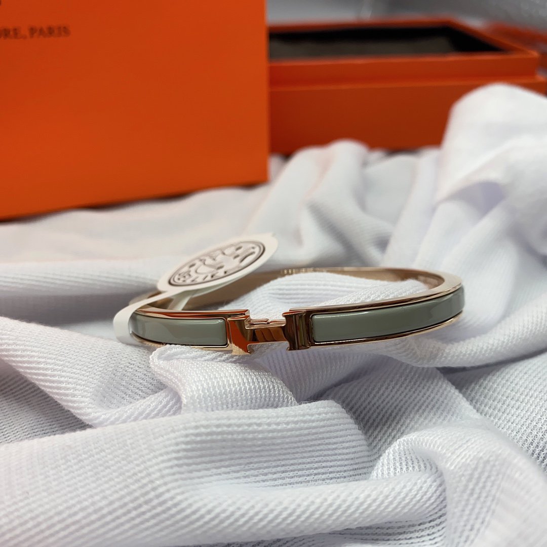 [Royal Top]CLASSIC HM CLIC GREEN 8MM ENAMEL BRACELET