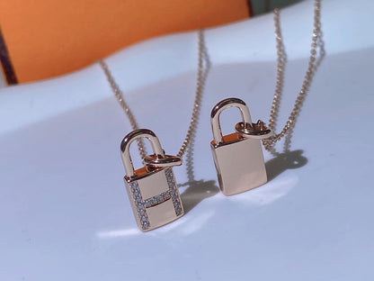 [Royal Top]HM ADVANCED NICHE LOCK HEAD NECKLACE DIAMONDS