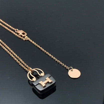 [Royal Top]WOMEN'S HM AMULETTES CONSTANCE PENDANT NECKLACE