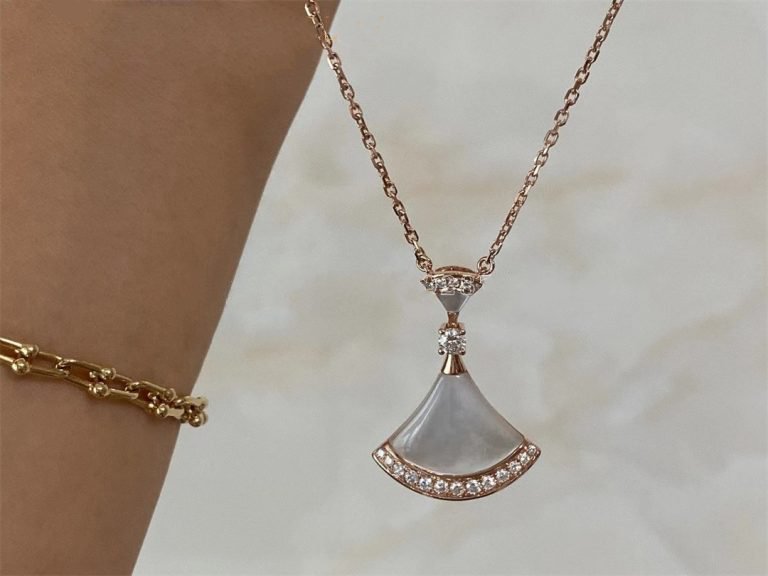 [Royal Top]DREAM NECKLACE MOP PINK GOLD DIAMOND
