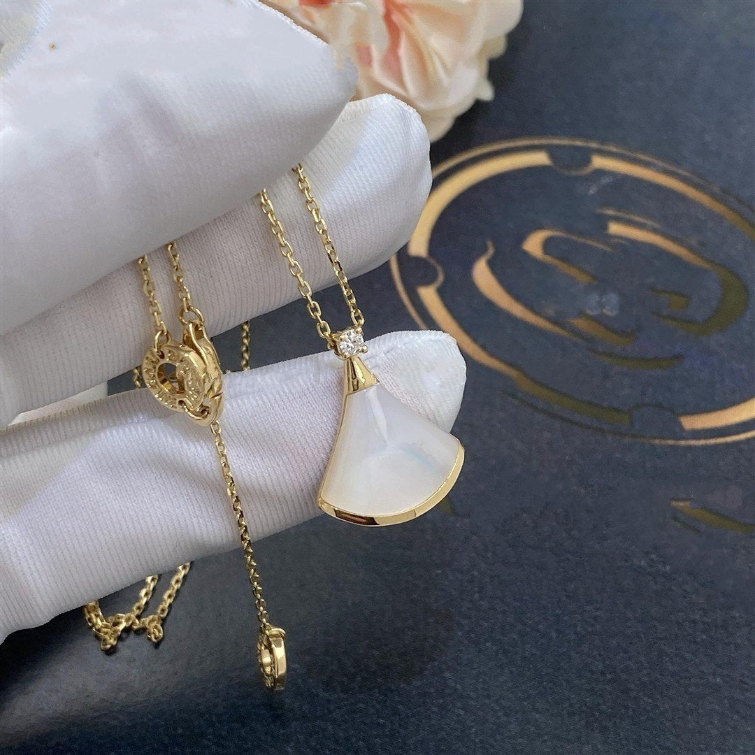 [Royal Top]DREAM NECKLACE WHITE MOP GOLD 1 DIAMOND