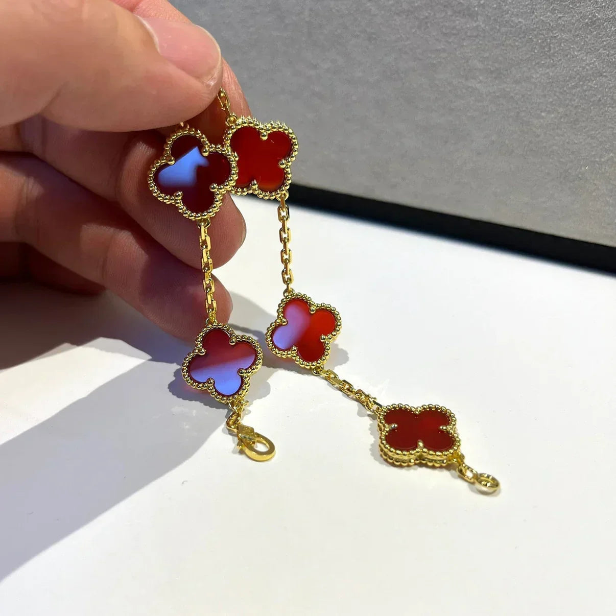 [Royal Top] CLOVER 5 MOTIF RED CORNELIAN BRACELET COLLECTION