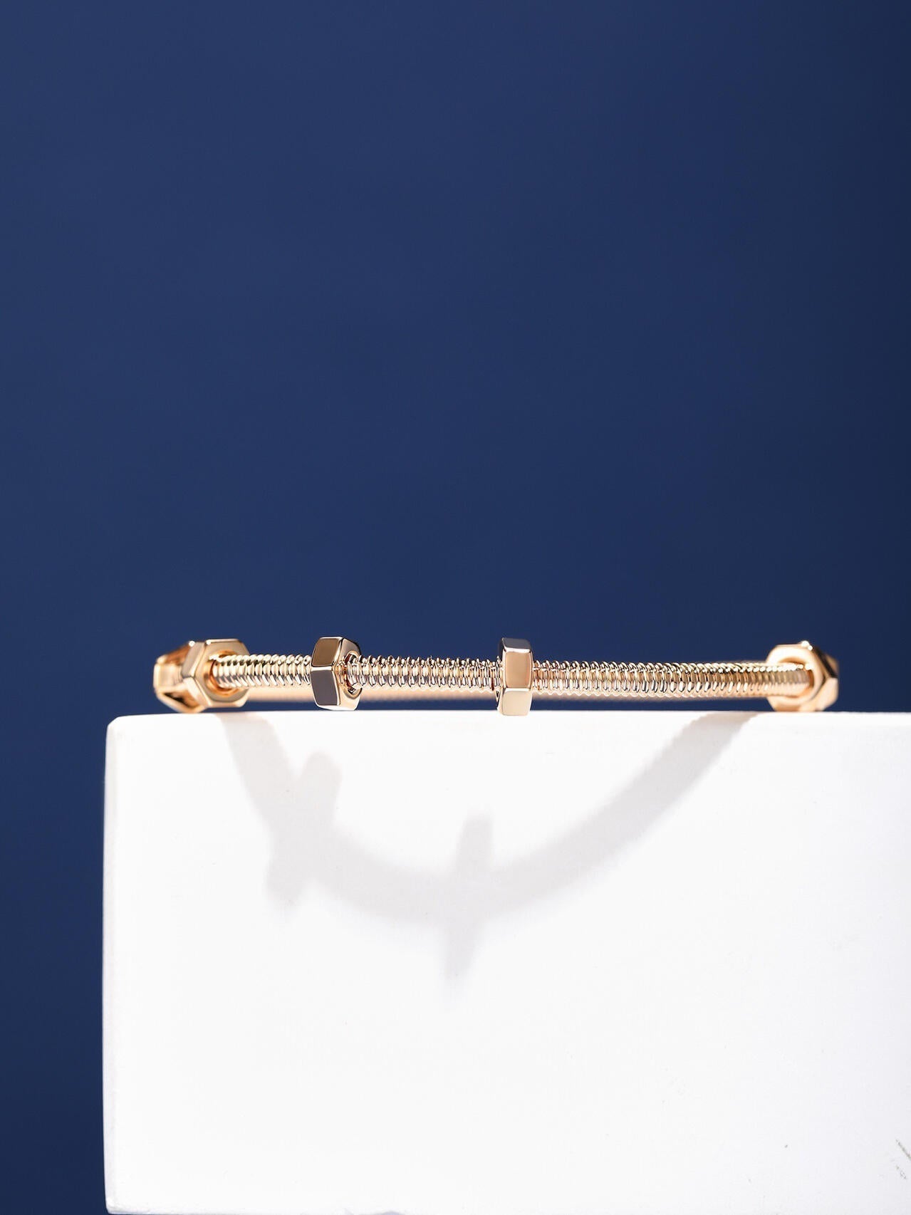 [Royal Top jewelrys]CT THREADED BRACELET