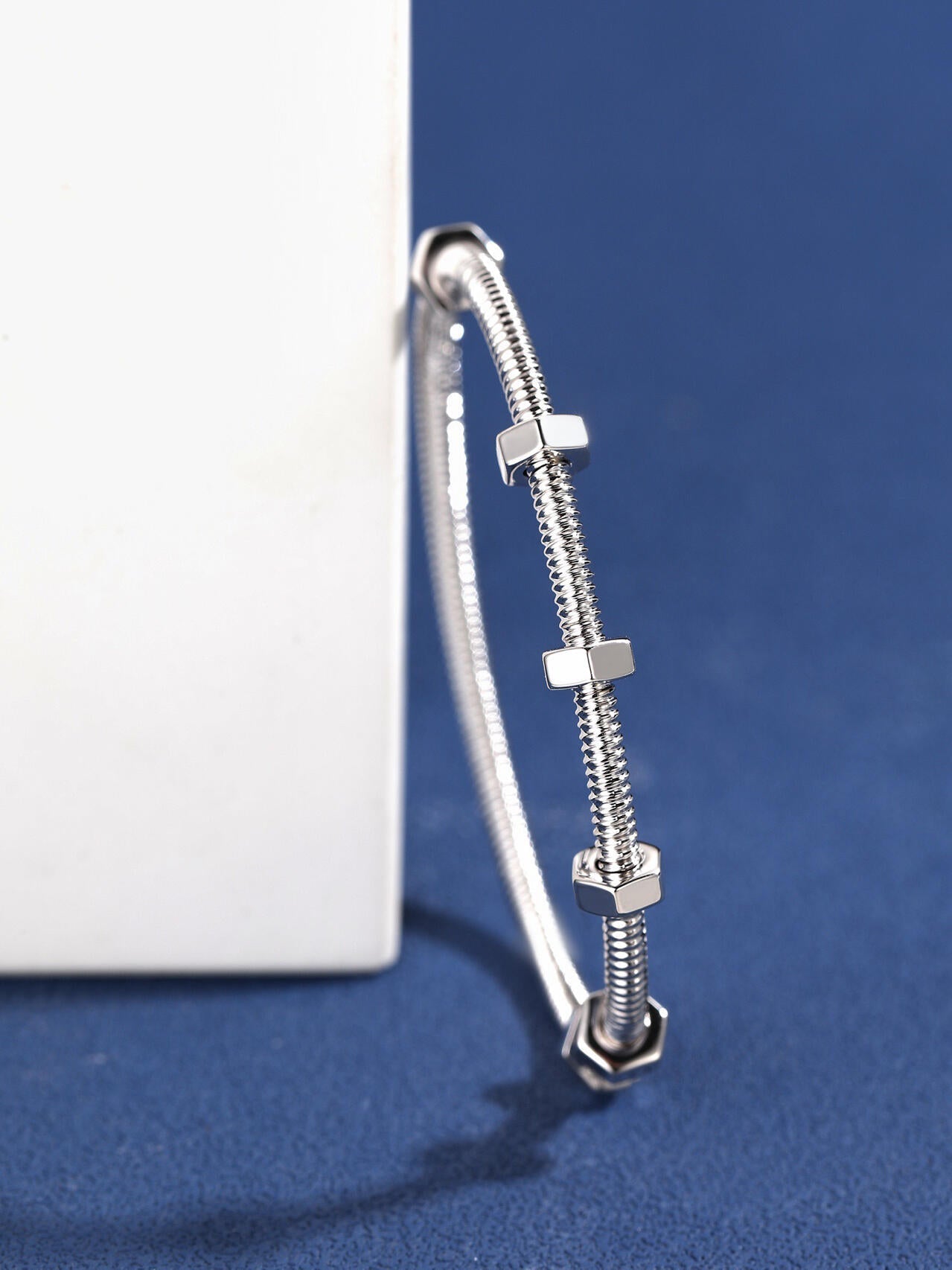 [Royal Top jewelrys]CT THREADED BRACELET