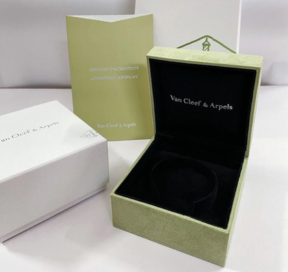 [Royal Top]CLOVER 15MM LASER NECKLACE AND BOX