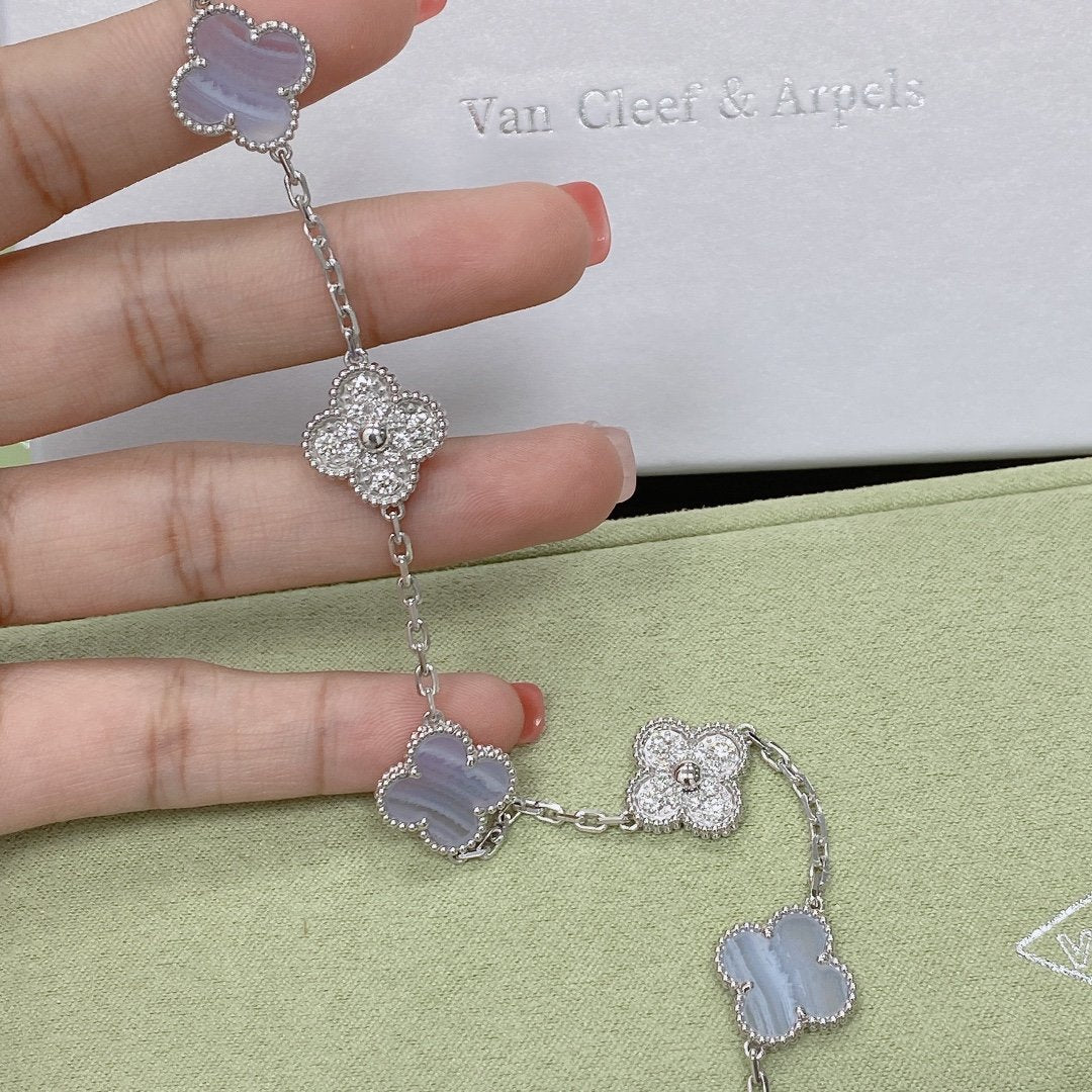 [Royal Top] CLOVER 5 MOTIF PURPLE CHALCEDONY BRACELET COLLECTION