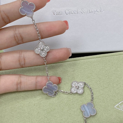 [Royal Top] CLOVER 5 MOTIF PURPLE CHALCEDONY BRACELET COLLECTION