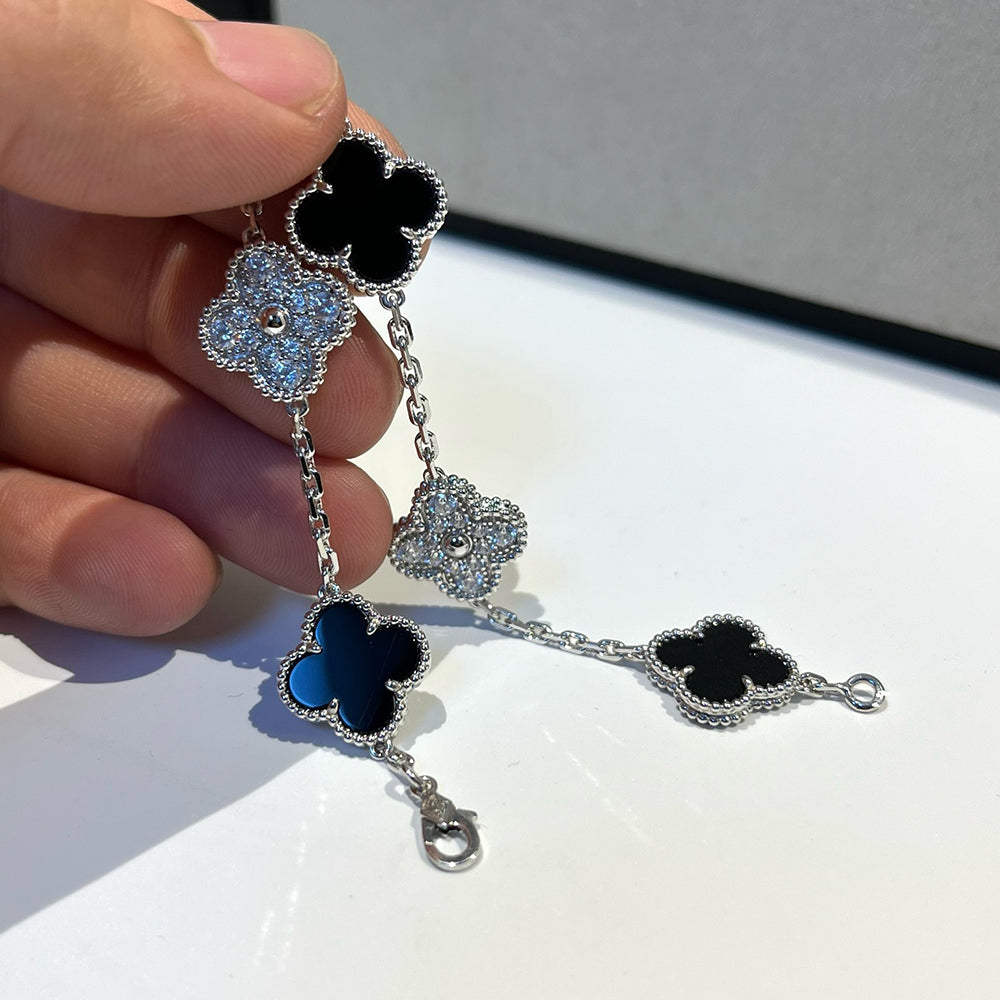 [Royal Top] CLOVER 5 MOTIF ONYXS BRACELET COLLECTION