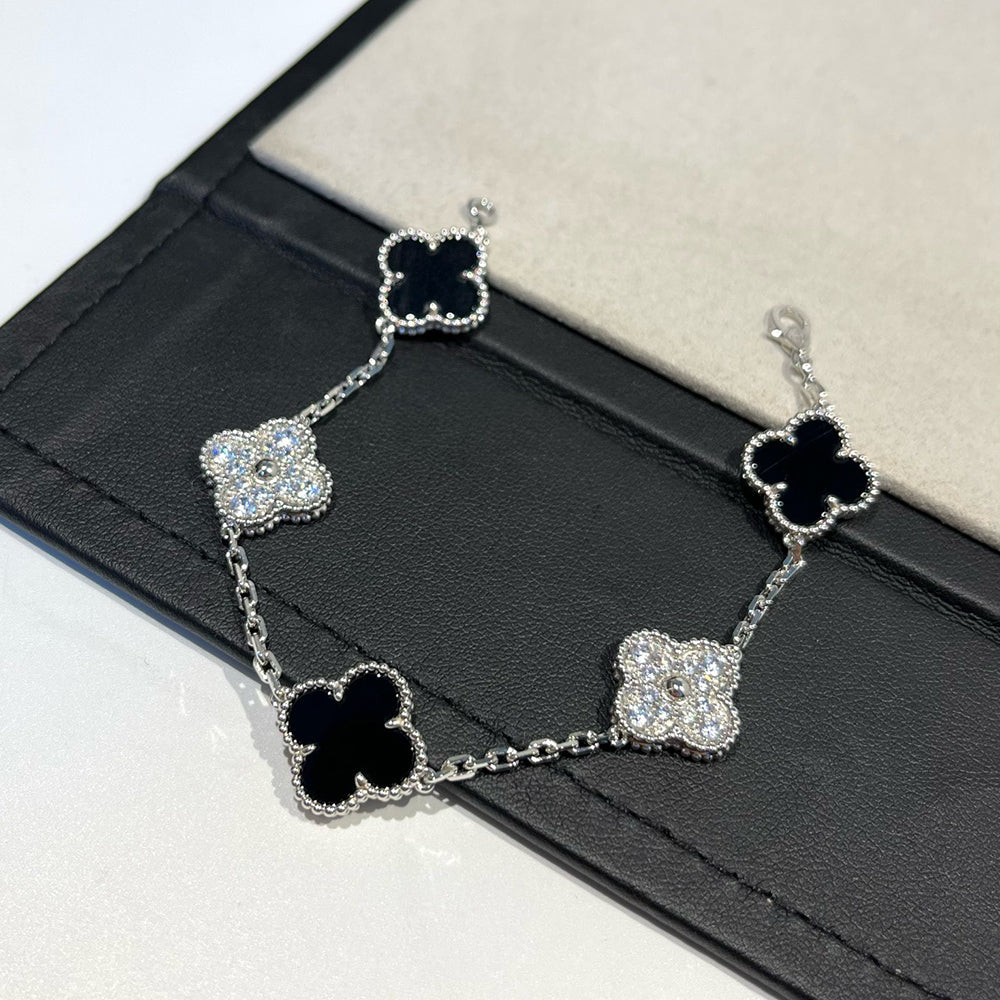 [Royal Top] CLOVER 5 MOTIF ONYXS BRACELET COLLECTION