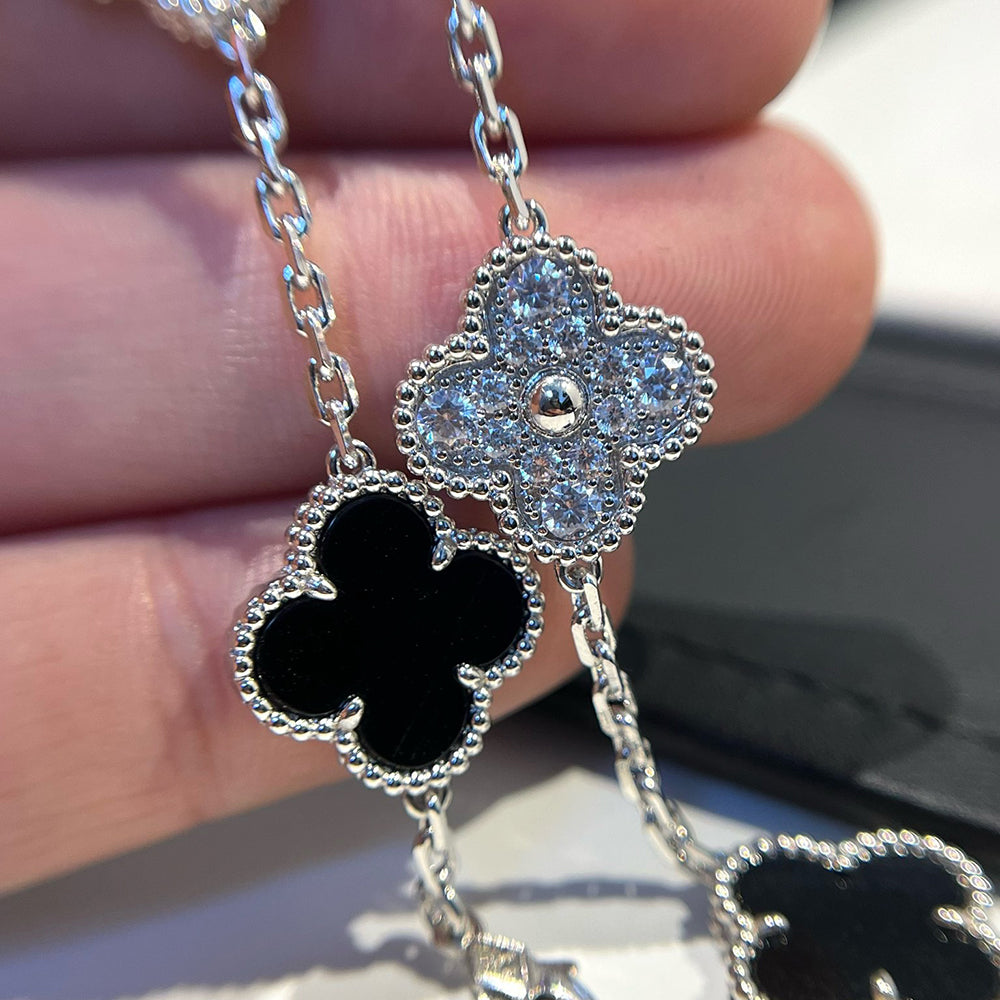 [Royal Top] CLOVER 5 MOTIF ONYXS BRACELET COLLECTION