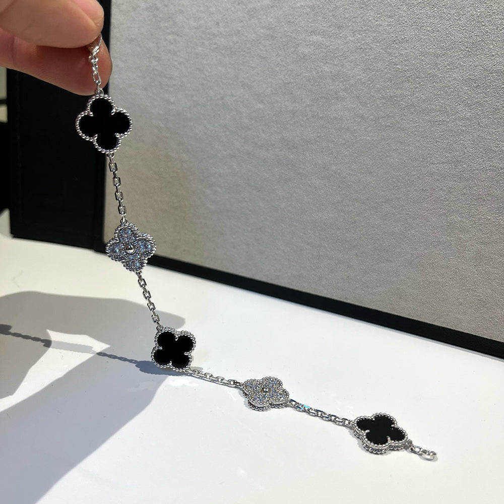[Royal Top] CLOVER 5 MOTIF ONYXS BRACELET COLLECTION