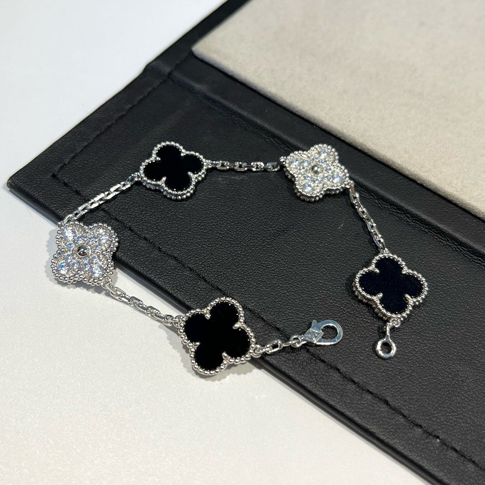 [Royal Top] CLOVER 5 MOTIF ONYXS BRACELET COLLECTION