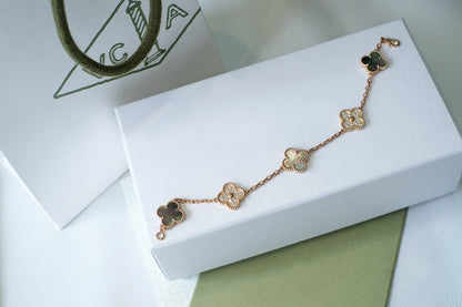 [Royal Top] CLOVER 5 MOTIF GRAY MOP BRACELET COLLECTION