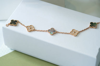 [Royal Top] CLOVER 5 MOTIF GRAY MOP BRACELET COLLECTION