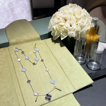 [Royal Top]DETACHABLE CLOVER 15(11+4) FLOWER SILVER NECKLACE SET