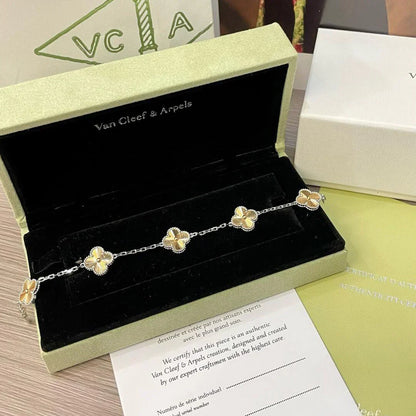 [Royal Top] CLOVER 5 MOTIF LASER BRACELET COLLECTION