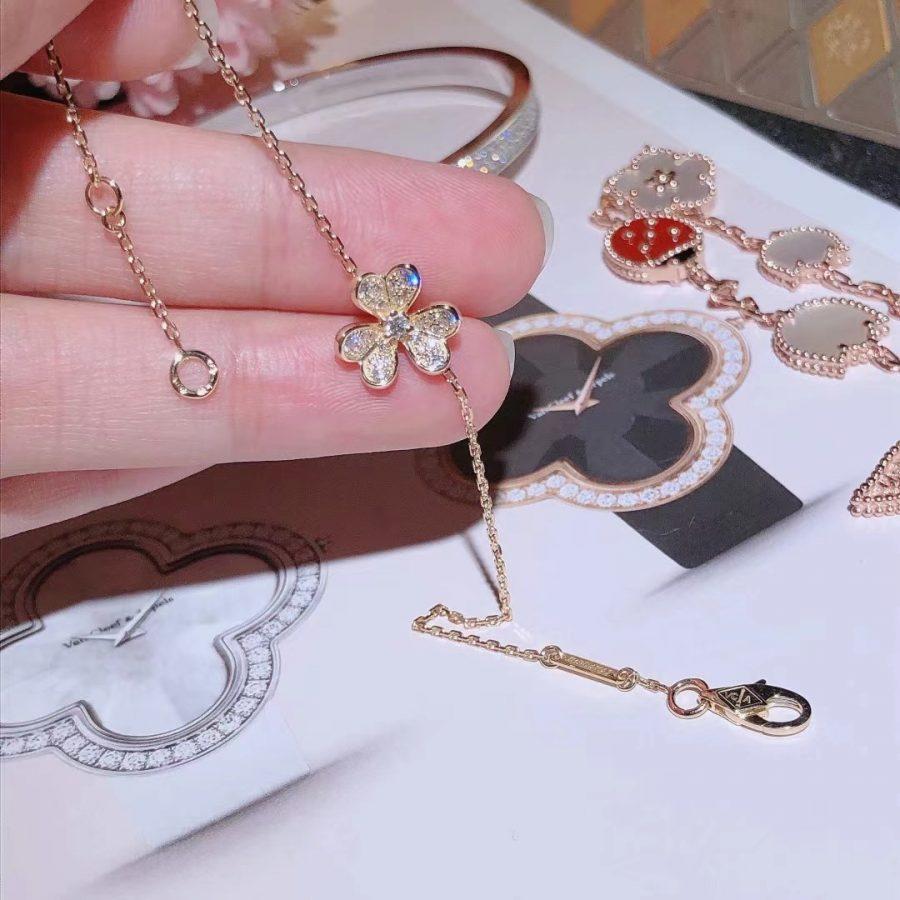 [Royal Top]FRIVOLE GOLD FLOWER DIAMOND BRACELET