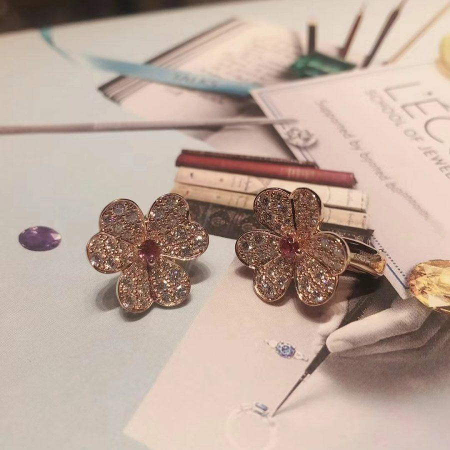 [Royal Top]FRIVOLE PINK GOLD FLOWER DIAMOND EARRINGS
