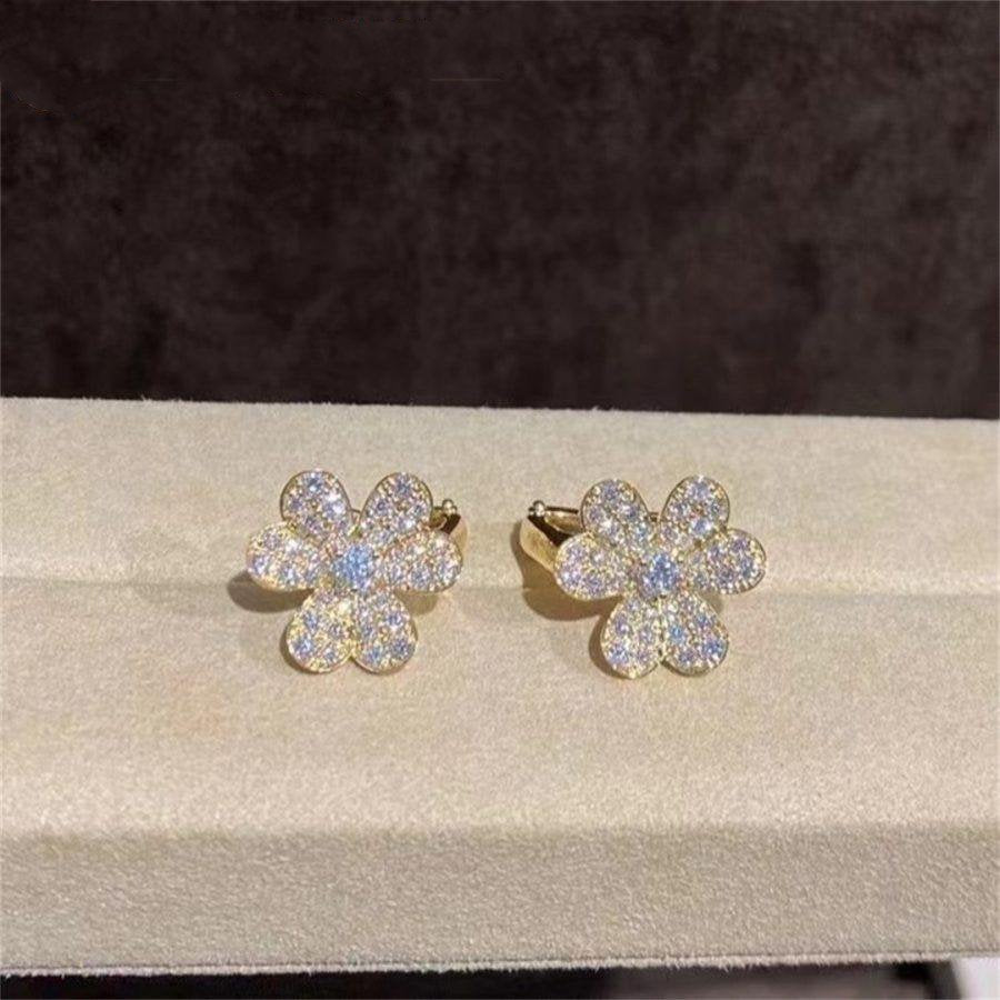 [Royal Top]FRIVOLE GOLD FLOWER DIAMOND EARRINGS