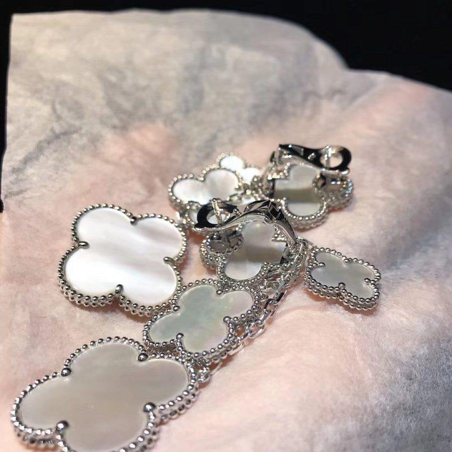 [Royal Top]CLOVER EARRINGS WHITE MOP 4 MOTIFS SILVER