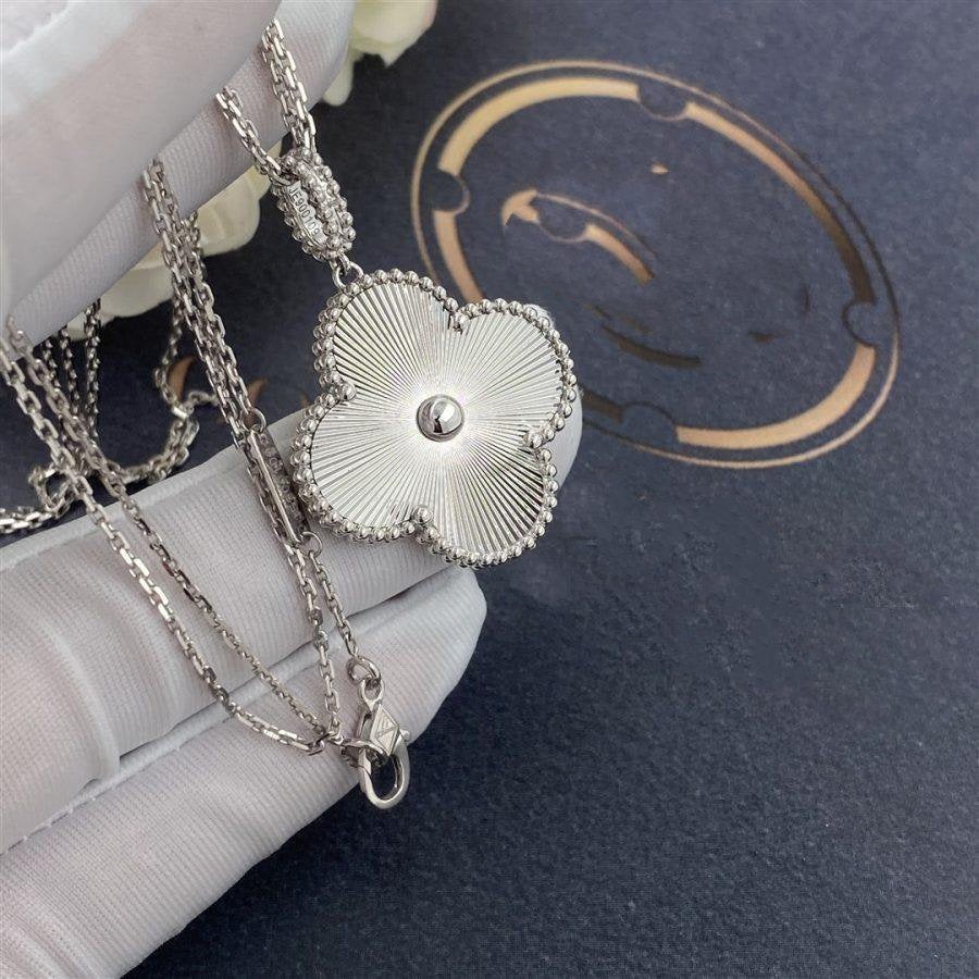 [Royal Top]CLOVER 25MM SILVER BIG CLOVER NECKLACE
