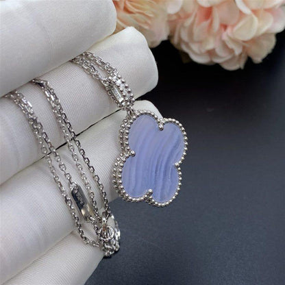 [Royal Top]CLOVER SILVER CHALCEDONY BIG CLOVER NECKLACE