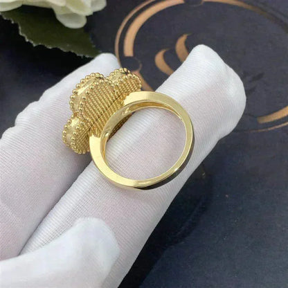 [Royal Top]CLOVER WHITE MOP RING