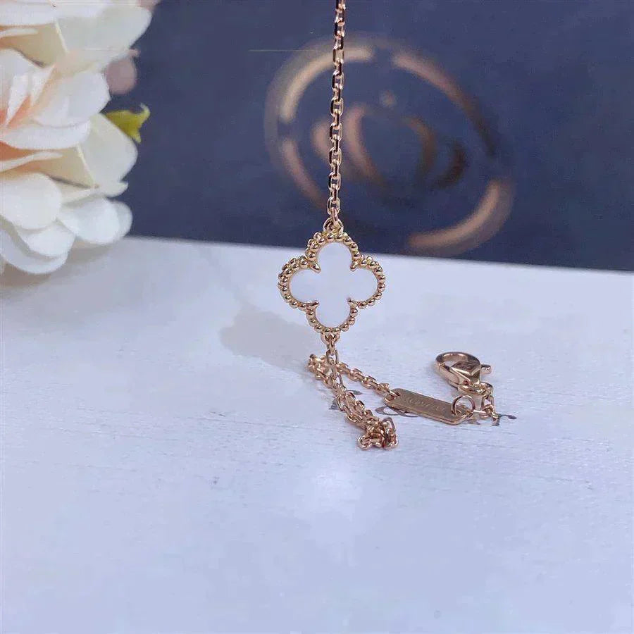 [Royal Top]CLOVER WHITE MOP SINGLE FLOWER BRACELET