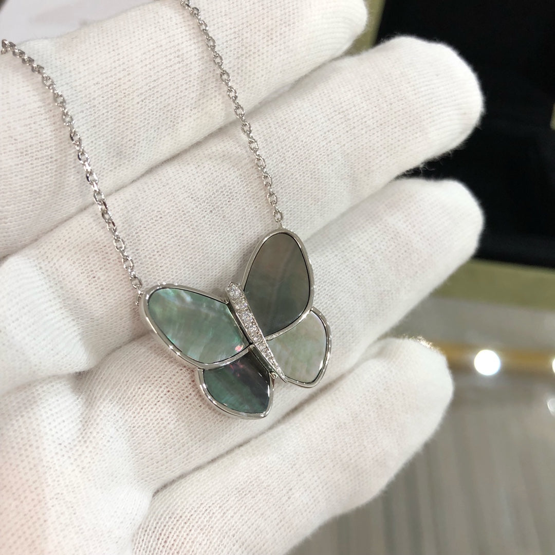 [Royal Top]LARGE BUTTERFLY SILVER PENDANT DIAMOND NECKLACE