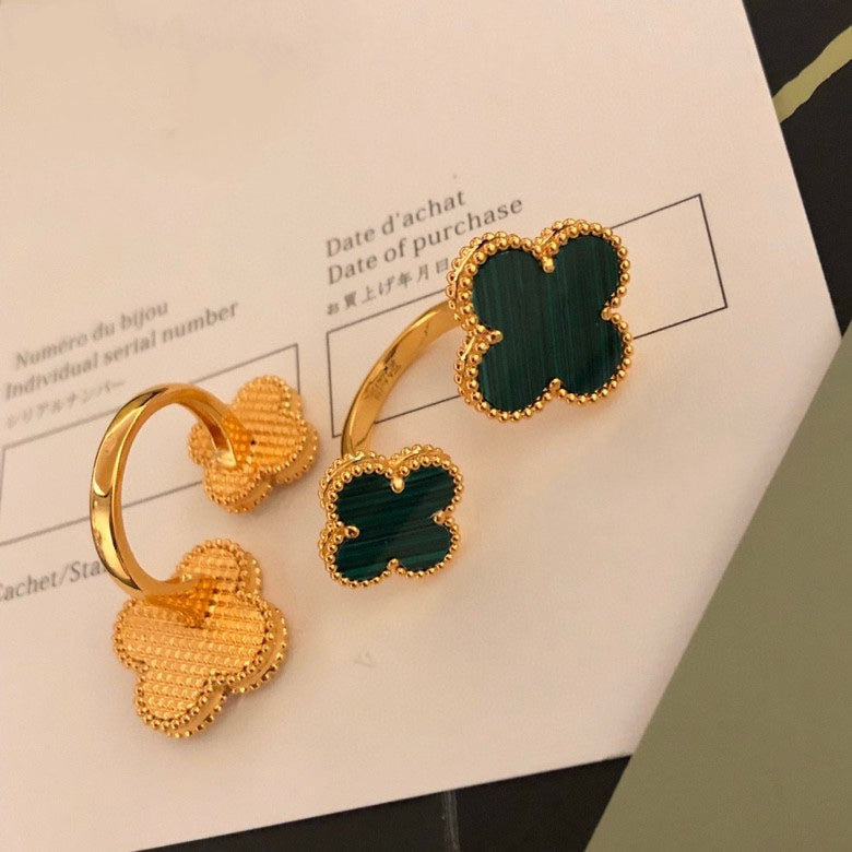 [Royal Top]CLOVER BETWEEN THE FINGER RING