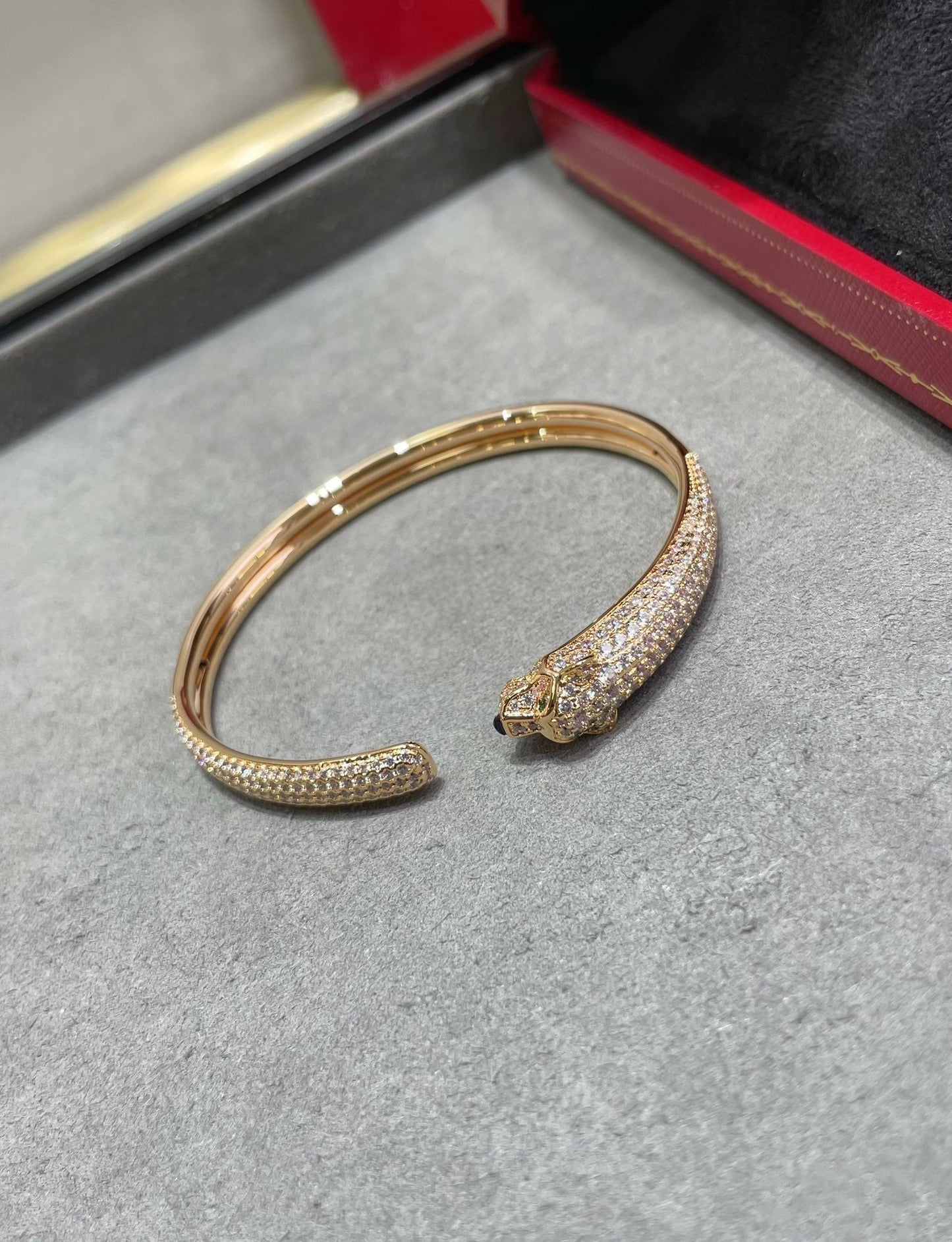 [Royal Top]PANTHERE FULL DIAMOND OPEN BRACELET
