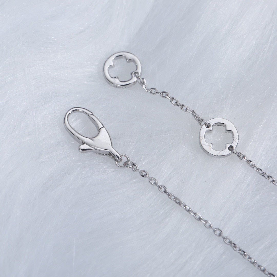 [Royal Top]FIOREVER NECKLACE DIAMOND CENTER