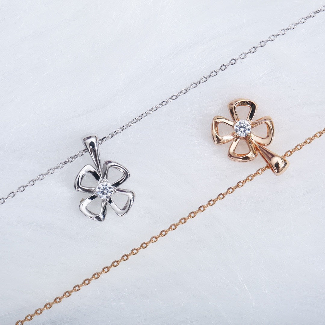 [Royal Top]FIOREVER NECKLACE DIAMOND CENTER