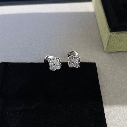 [Royal Top]CLOVER MINI DIAMOND STUD EARRINGS