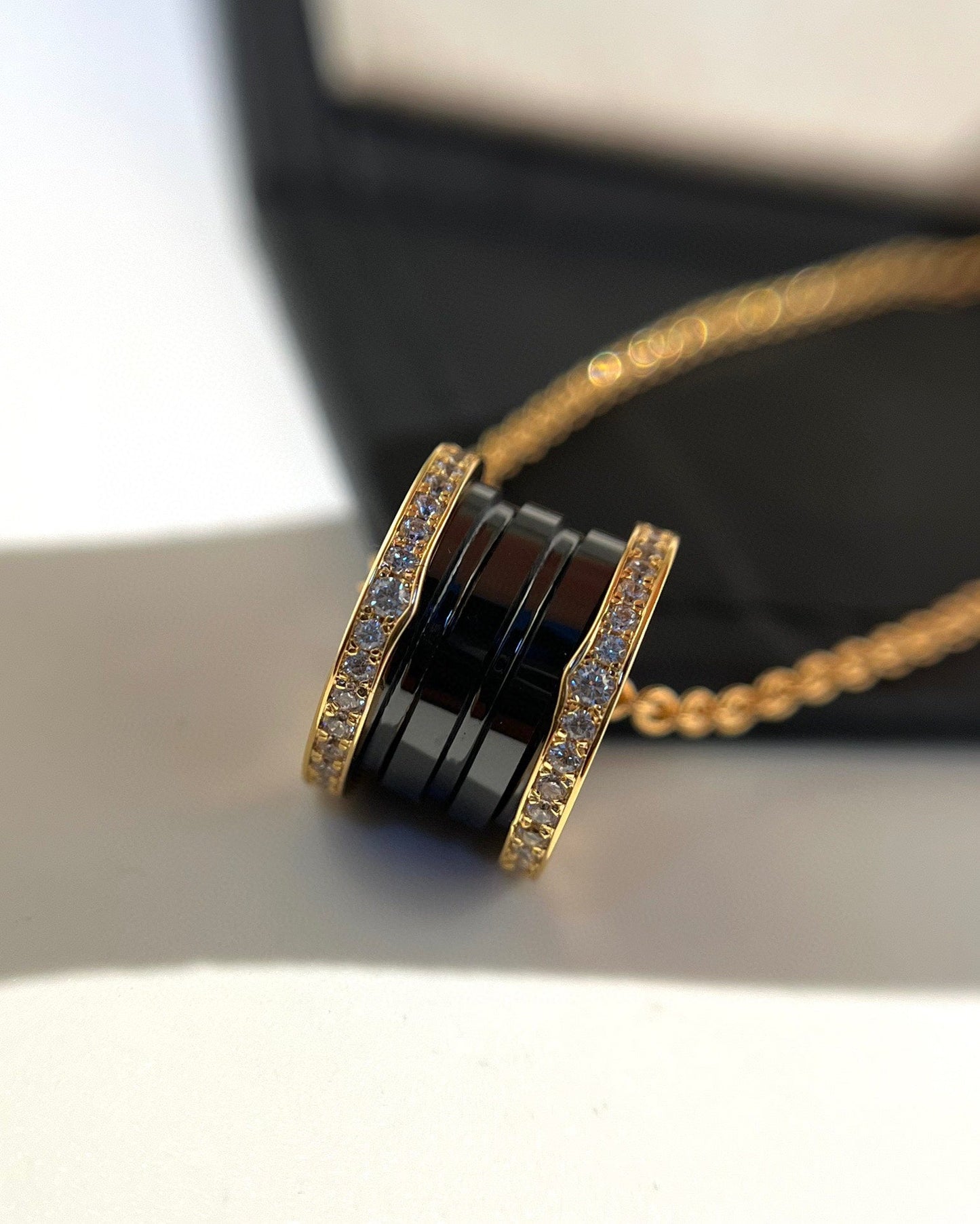 [Royal Top]ZERO 1 BLACK CERAMIC DIAMOND PINK GOLD NECKLACE