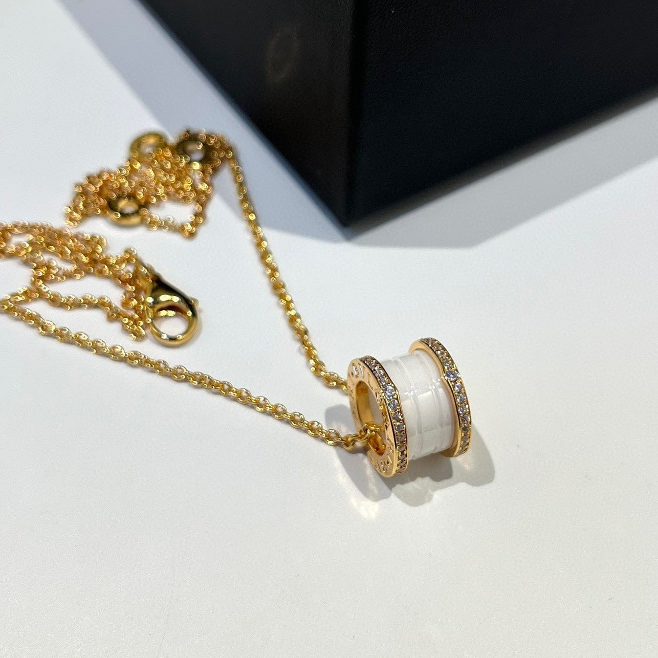 [Royal Top]ZERO 1 WHITE CERAMIC DIAMOND PINK GOLD NECKLACE
