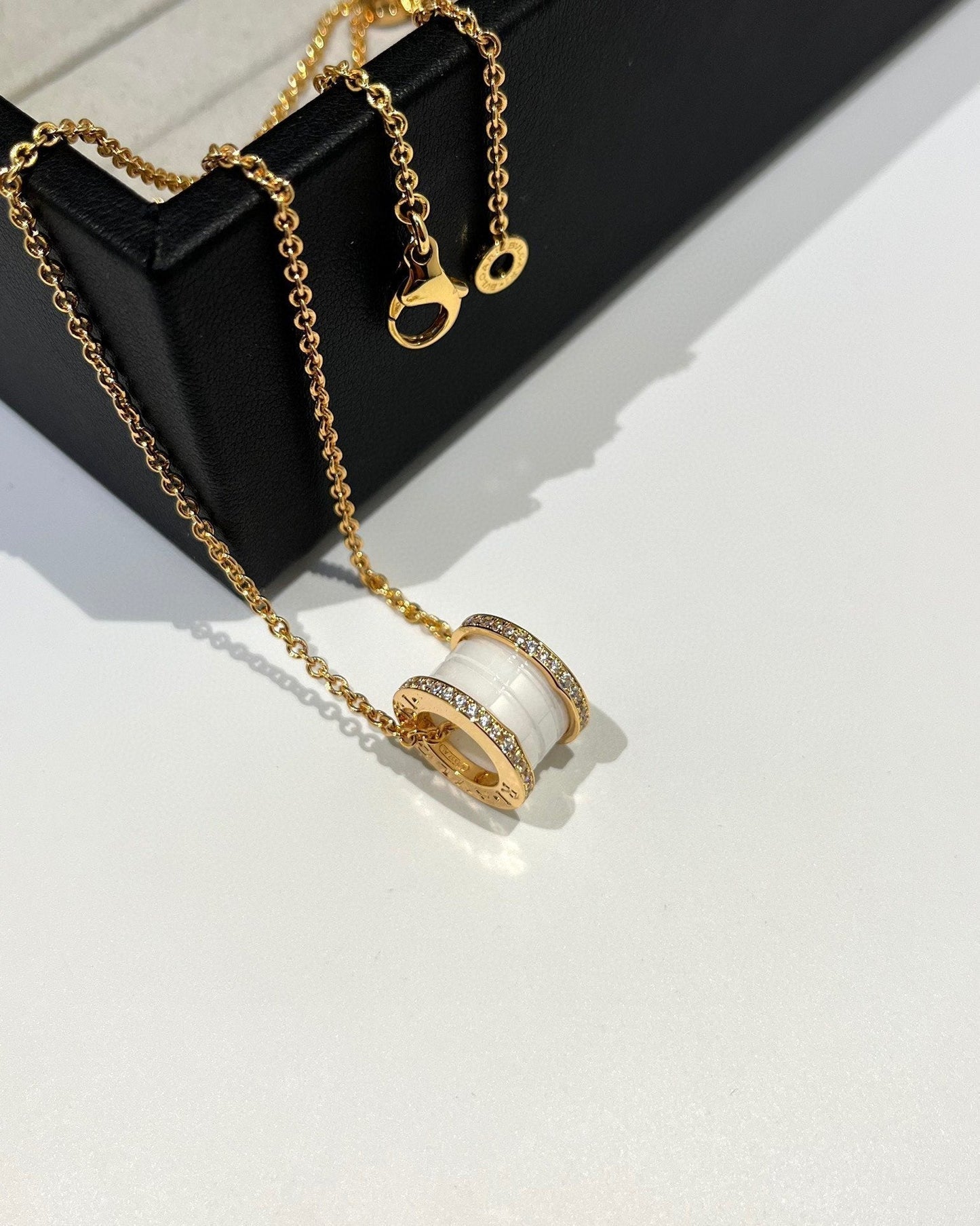 [Royal Top]ZERO 1 WHITE CERAMIC DIAMOND PINK GOLD NECKLACE